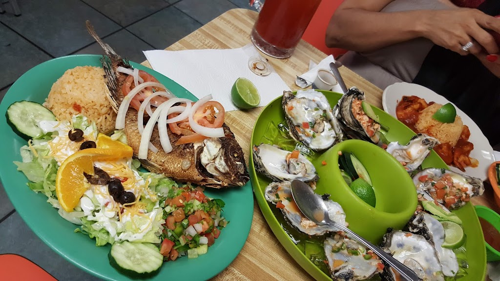 Glorias Restaurant | restaurant | 1300 S Grand St, Amarillo, TX 79104, USA | 8063732722 OR +1 806-373-2722