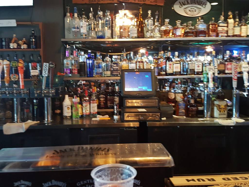 Browns Bar & Grill, Inc. | restaurant | 5020 19 1/2 Ave, Riverdale, CA 93656, USA | 5599231222 OR +1 559-923-1222