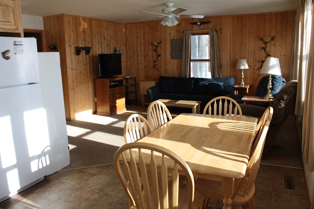 Deerfoot Lodge & Resort | restaurant | 8534 N Deerfoot Rd, Hayward, WI 54843, USA | 7154623328 OR +1 715-462-3328