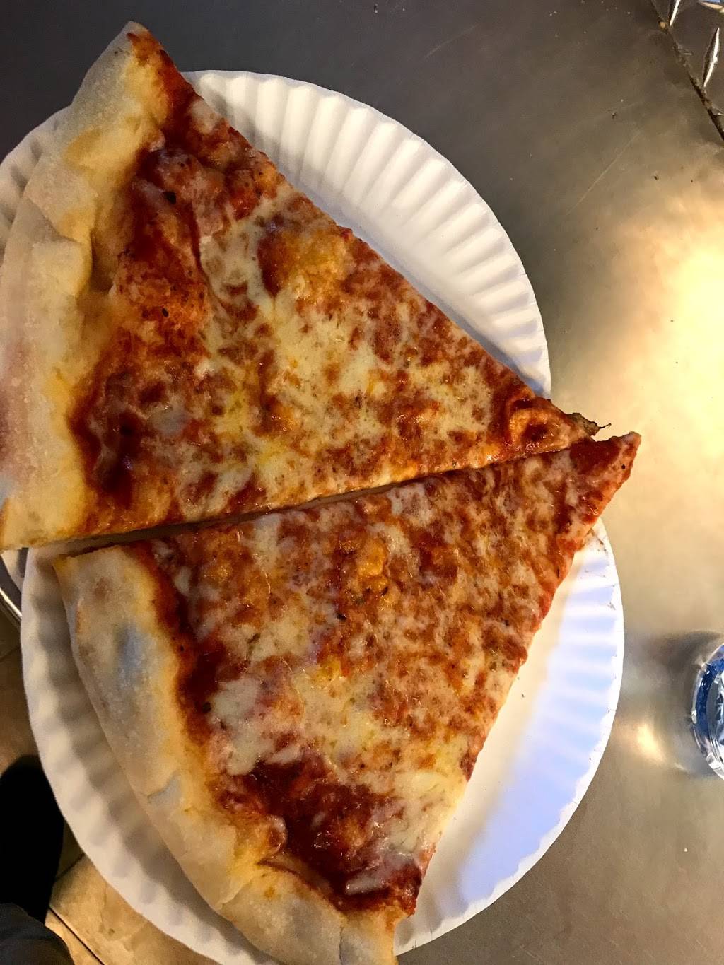 Joey Pepperonis Pizza | restaurant | 493 2nd Ave, New York, NY 10016, USA | 2122135558 OR +1 212-213-5558