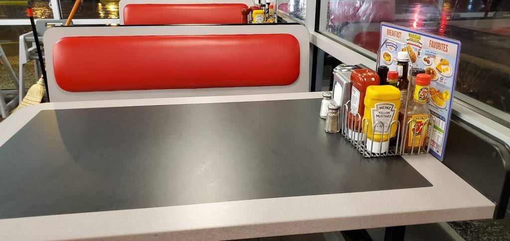 Waffle House | meal takeaway | 1080 OH-28, Milford, OH 45150, USA | 5134101838 OR +1 513-410-1838