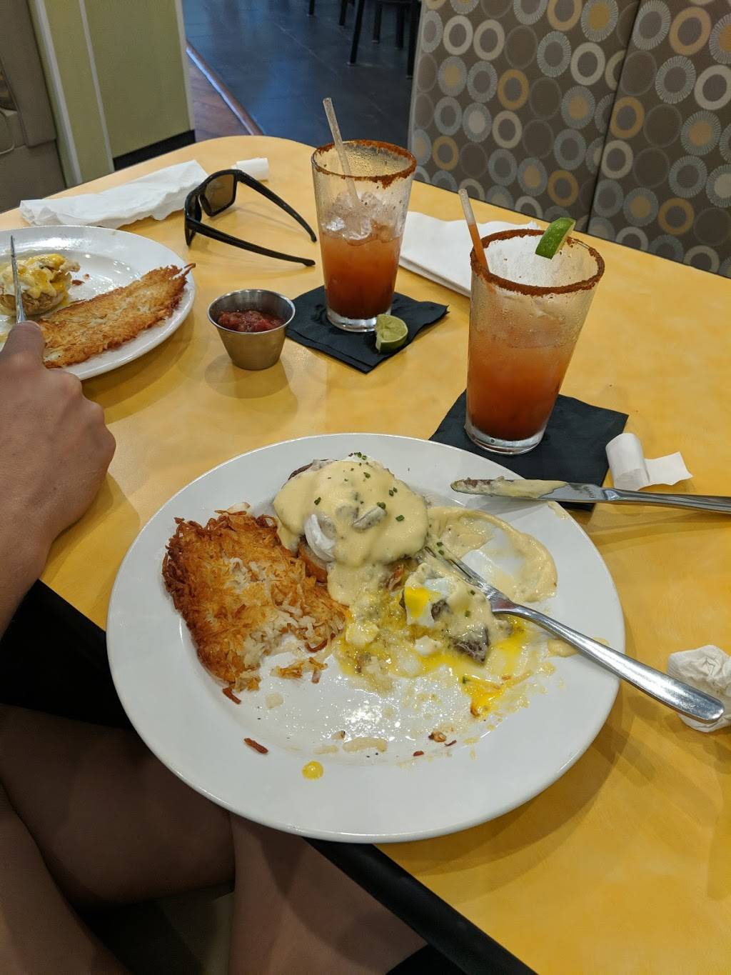 What The Gritz | restaurant | 689 Phoenix Dr, Virginia Beach, VA 23452, USA | 7574981444 OR +1 757-498-1444