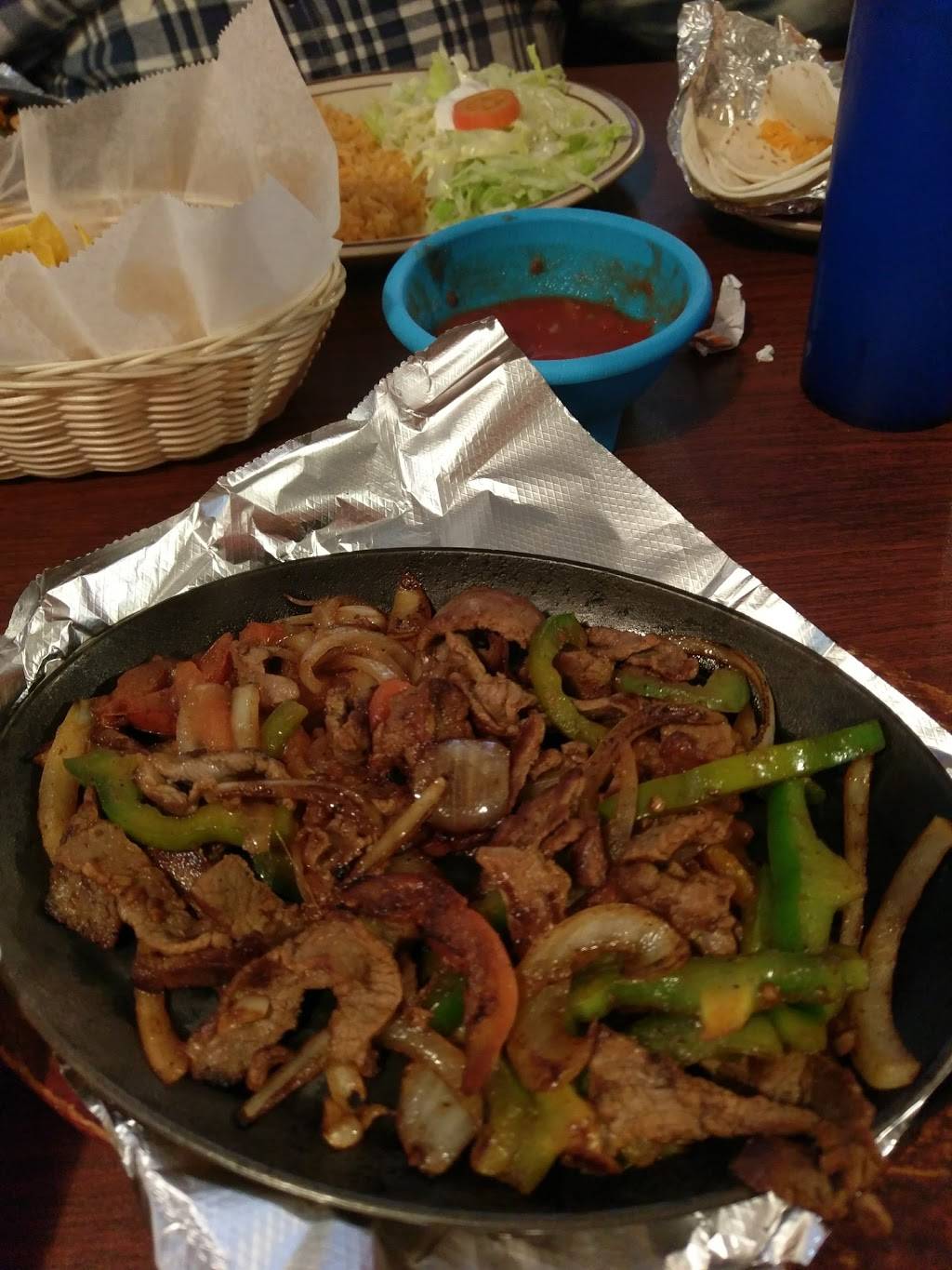 Los Jinetes Mexican Restaurant | restaurant | 220 1st St E, Independence, IA 50644, USA | 3193321361 OR +1 319-332-1361