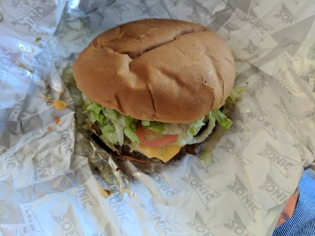 Sonic Drive-In | restaurant | 1310 W McDermott Dr, Allen, TX 75013, USA | 2145470144 OR +1 214-547-0144