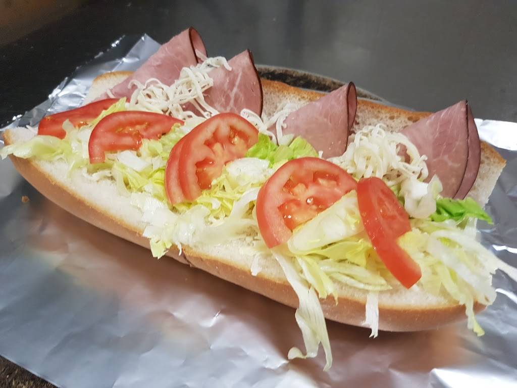 Gio Pizza | restaurant | 1896 Prince of Wales Dr, Nepean, ON K2C 3W9, Canada | 6132247700 OR +1 613-224-7700