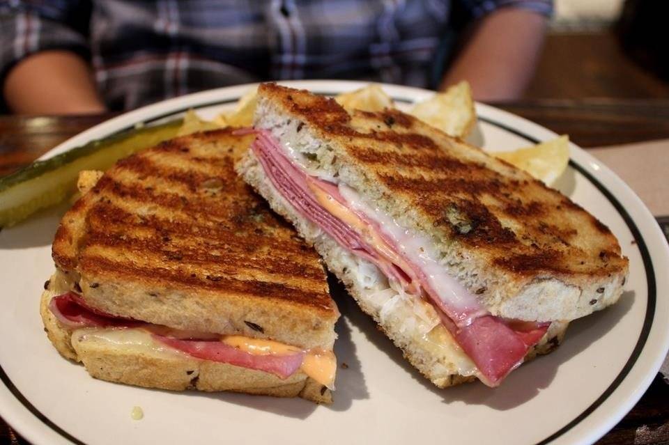 Corner Bakery Cafe | bakery | 5369 Touhy Avenue, Skokie, IL 60077, USA | 8477630735 OR +1 847-763-0735