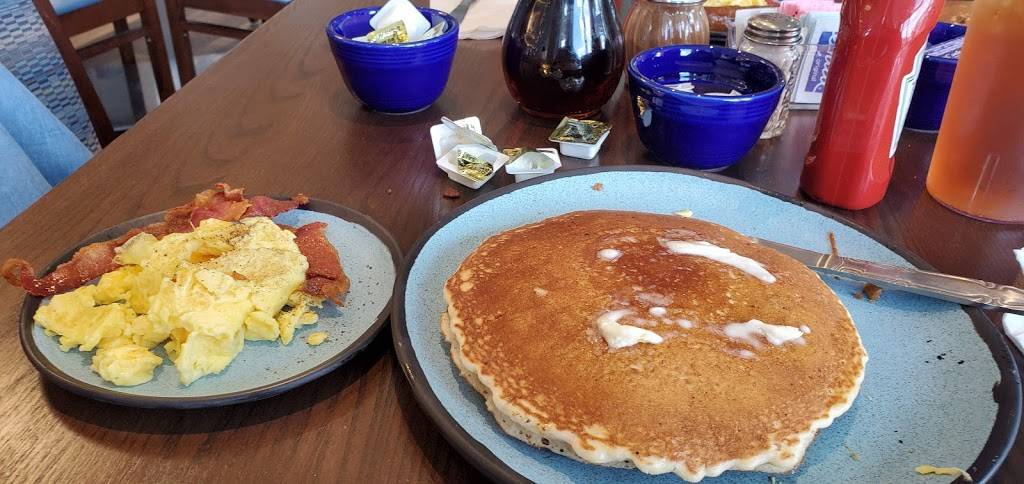 19th Hole Cafe Restaurant | restaurant | 1001 Wynmoor Cir, Coconut Creek, FL 33066, USA | 9549692825 OR +1 954-969-2825