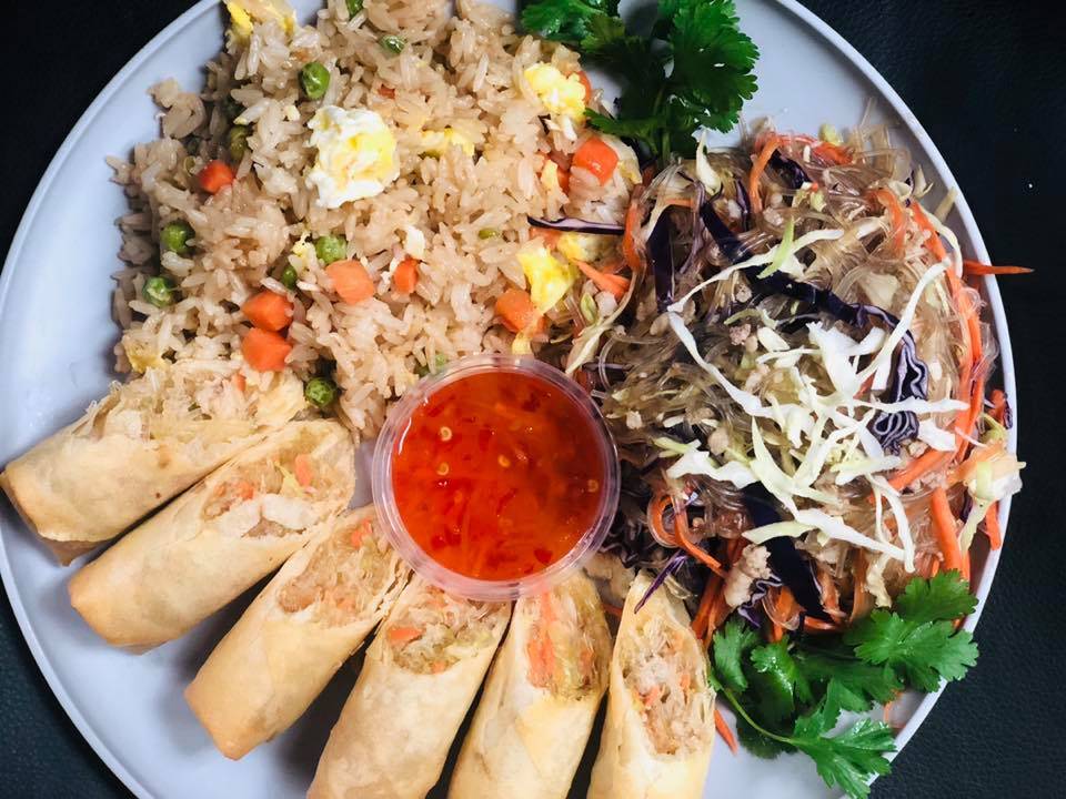 Eggroll Palace, LLC | restaurant | 124 North Broadway BB, De Pere, WI 54115, USA | 9206324321 OR +1 920-632-4321