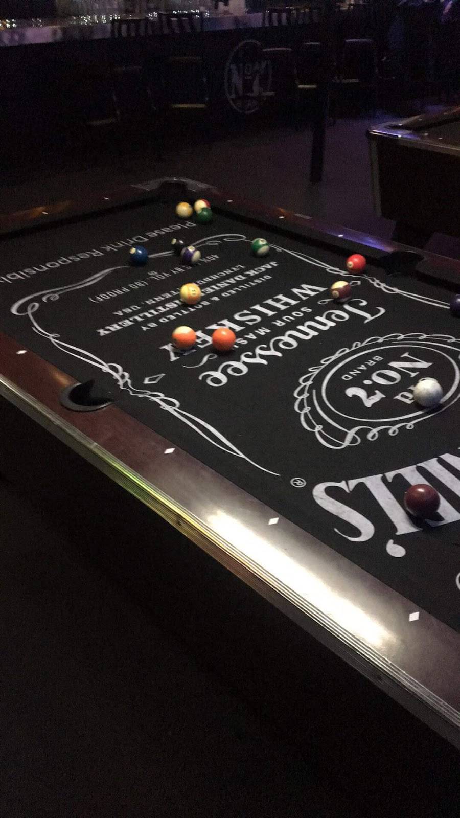 Docs Big City Saloon / Cameo Pizza | restaurant | 145 N Main St, Bowling Green, OH 43402, USA | 4193523774 OR +1 419-352-3774