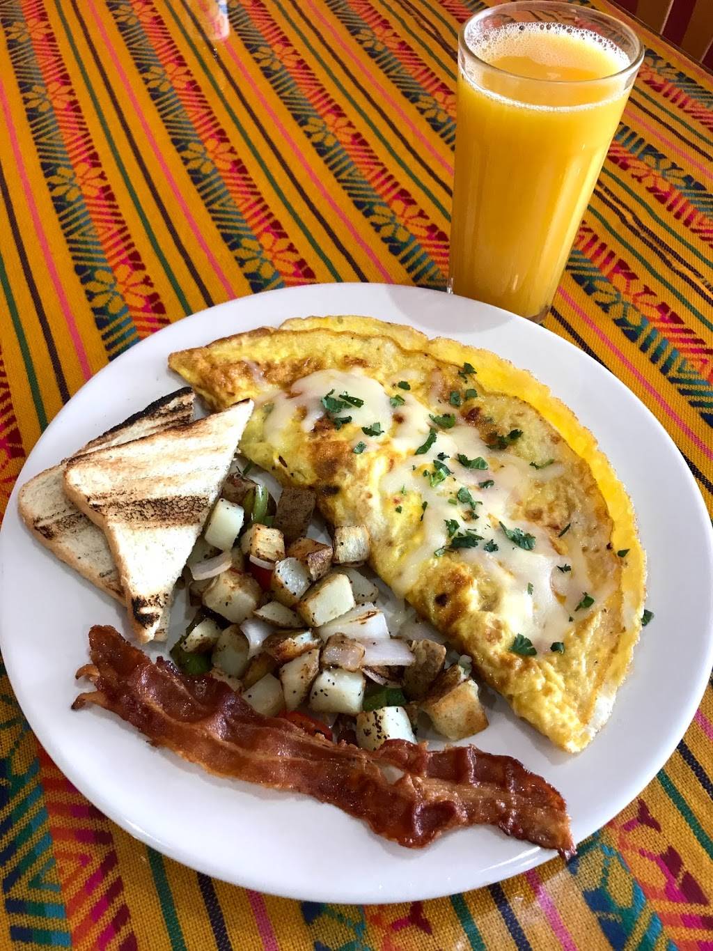 La Morena Mexican Food | restaurant | 50 E Guadalupe Rd, Gilbert, AZ 85234, USA | 4805073355 OR +1 480-507-3355