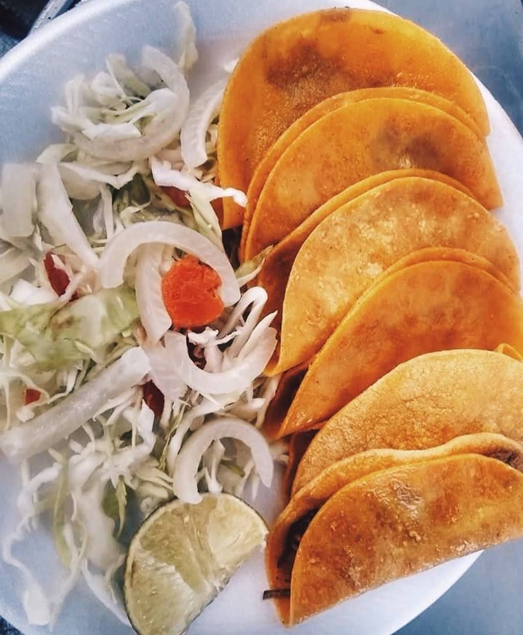 Los Taquitos Del Barrio | restaurant | 611 W Hildebrand Ave, San Antonio, TX 78212, USA | 2104001341 OR +1 210-400-1341