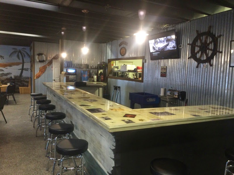 Shipwreck Raw Bar | restaurant | 7008 W Hwy 98, Port St Joe, FL 32456, USA | 8506475050 OR +1 850-647-5050