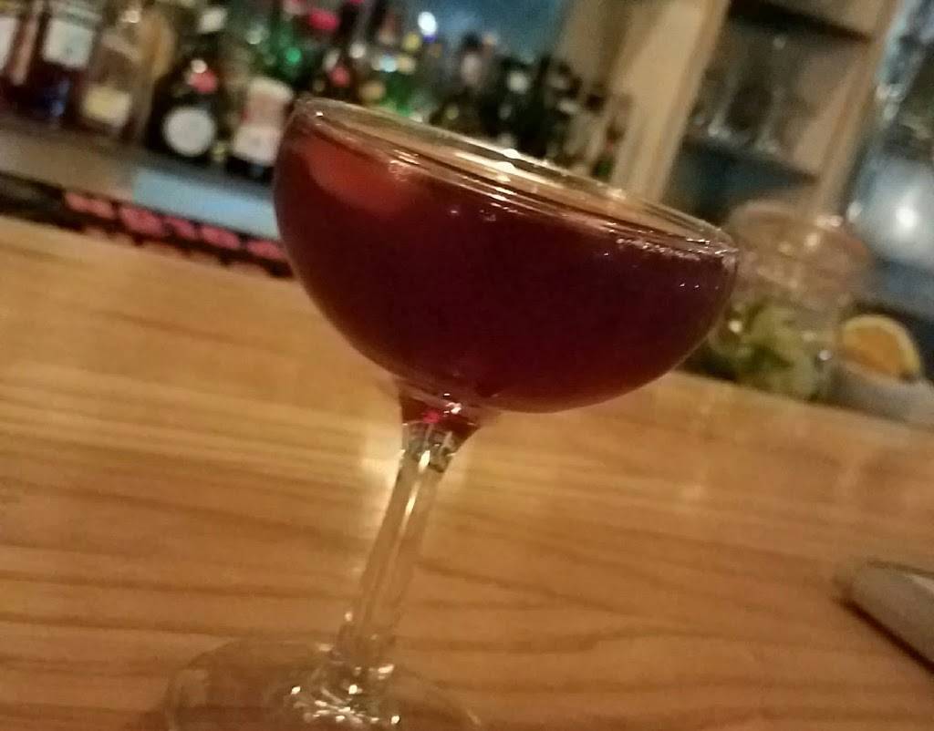 Methuselah Bar and Lounge | night club | 391 North St, Pittsfield, MA 01201, USA | 4133472888 OR +1 413-347-2888