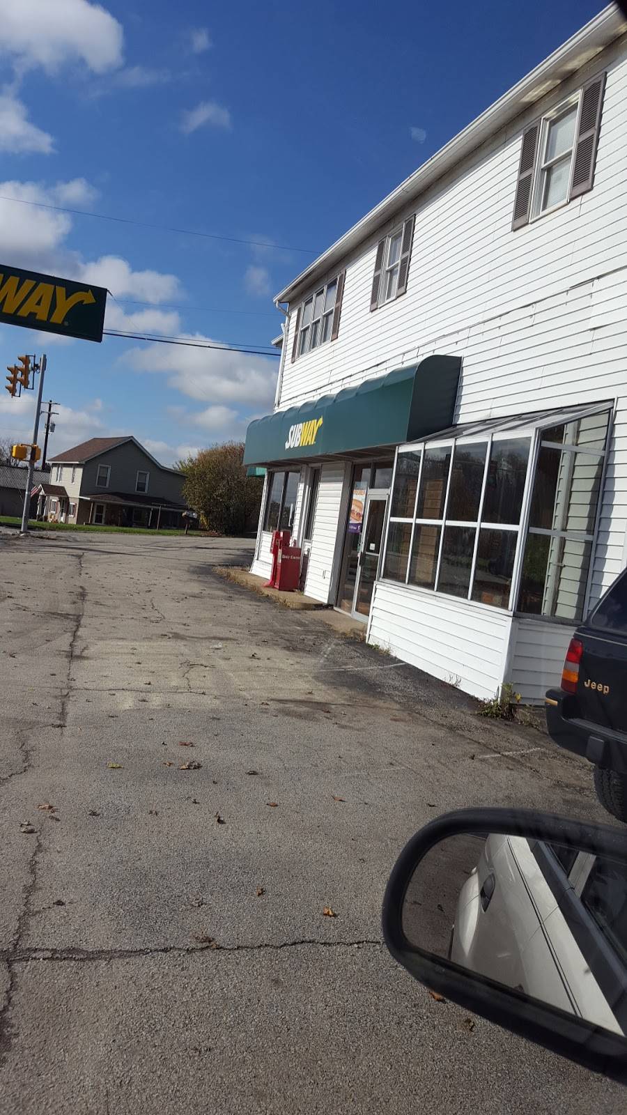 Subway | restaurant | 1402 Memorial Blvd, Connellsville, PA 15425, USA | 7246288088 OR +1 724-628-8088