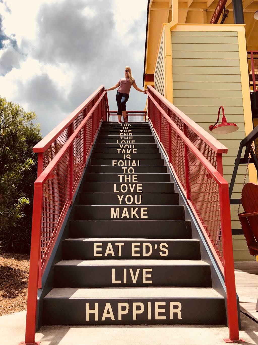 Eds Burger Joint | restaurant | 3800 Hardy St, Hattiesburg, MS 39402, USA | 6016022601 OR +1 601-602-2601