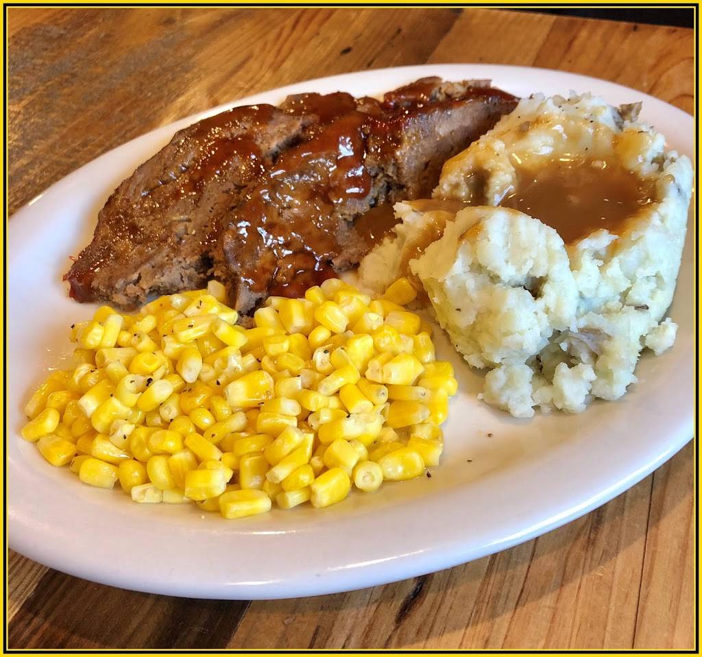 The Crest Room | restaurant | 706 Westfield St, West Springfield, MA 01089, USA | 4137397700 OR +1 413-739-7700