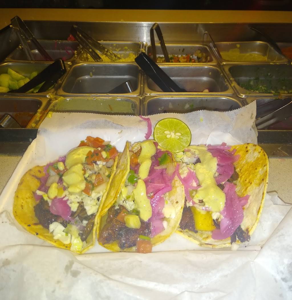 Comiendo Con memo | restaurant | 7145 S 51st Ave, Laveen Village, AZ 85339, USA | 6028268652 OR +1 602-826-8652