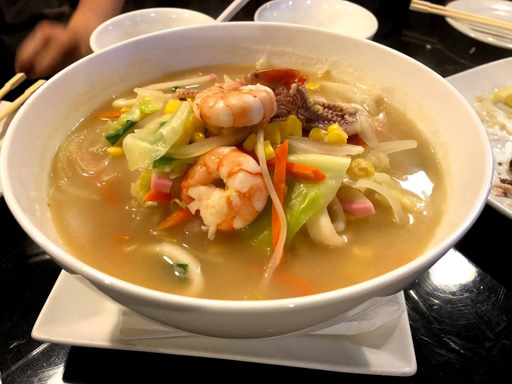 Kiku Sushi | restaurant | 13112 NE 20th St, Bellevue, WA 98005, USA | 4255569600 OR +1 425-556-9600