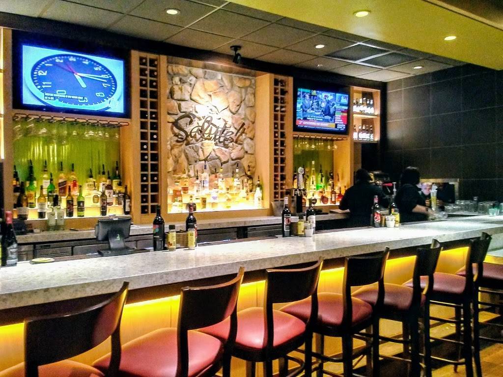 Olive Garden Italian Restaurant | meal takeaway | 3290 Vandercar Way, Cincinnati, OH 45209, USA | 5133511573 OR +1 513-351-1573