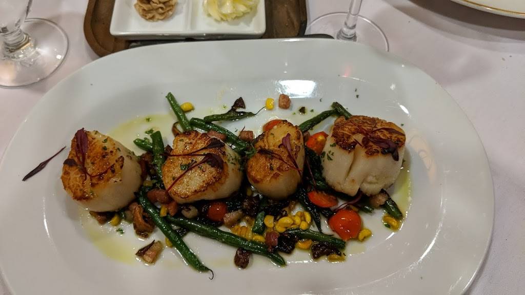 The University of Texas Club | restaurant | 2108 Robert Dedman Dr, Austin, TX 78712, USA | 5124775800 OR +1 512-477-5800