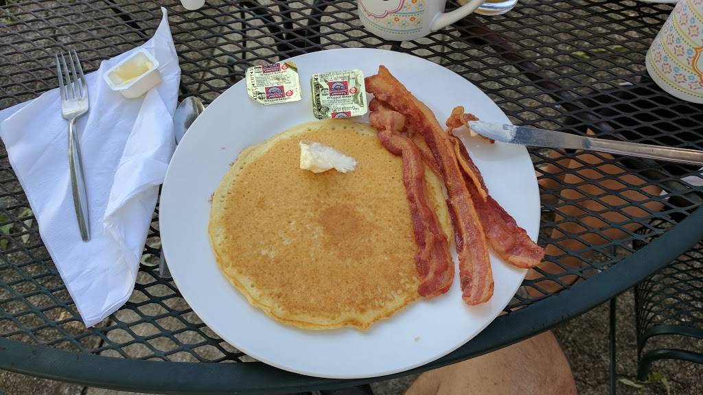 Lake Lorelei Restaurant | restaurant | 586 Lorelei Dr, Fayetteville, OH 45118, USA | 5138754992 OR +1 513-875-4992