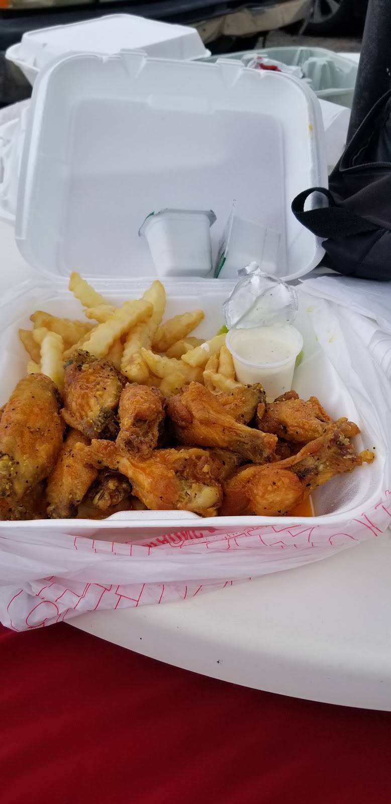 Wing Master | restaurant | 1 W Fairview Ave, Montgomery, AL 36105, USA | 3342635030 OR +1 334-263-5030