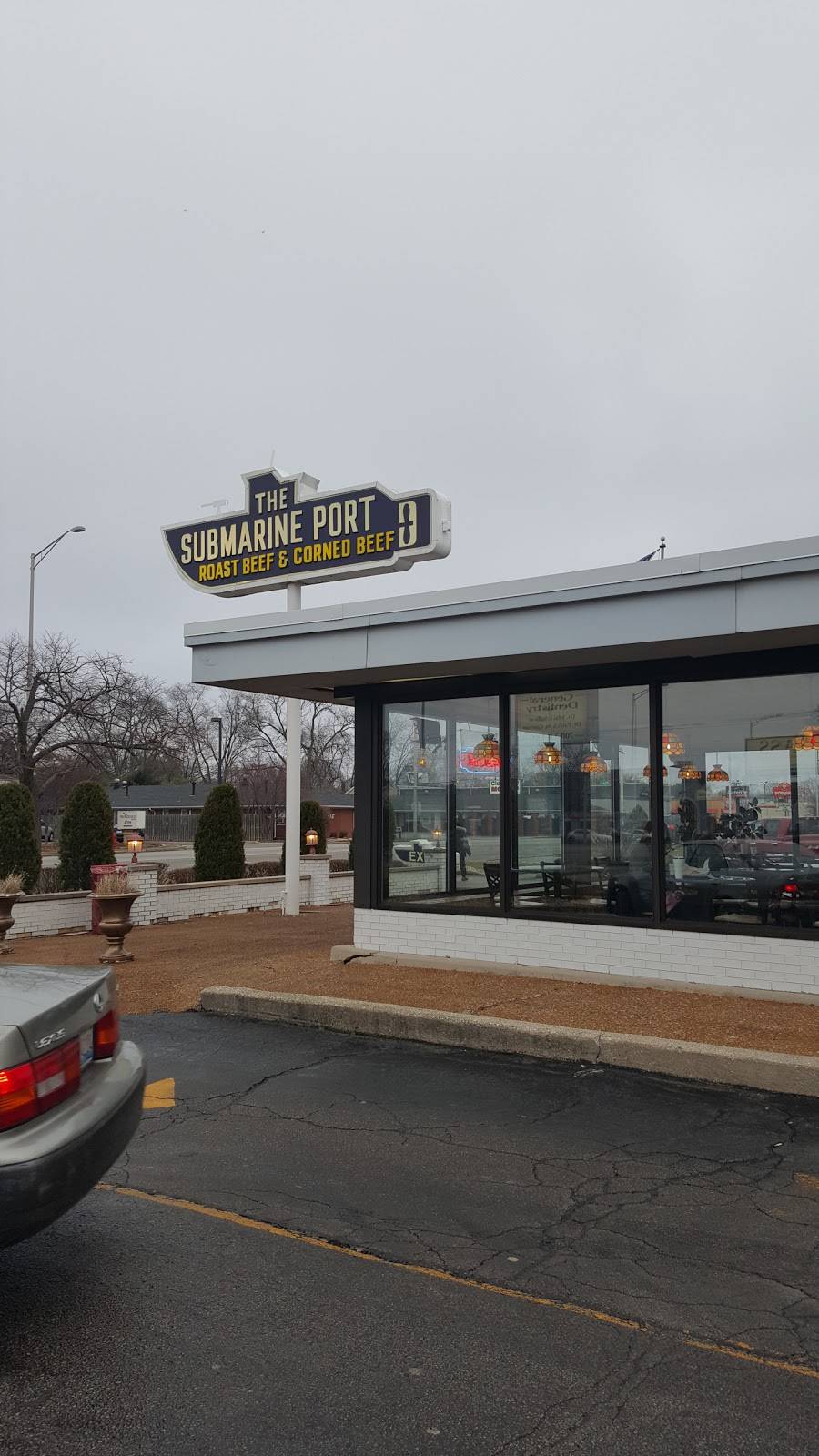 Submarine Port | meal takeaway | 617 E 162nd St, South Holland, IL 60473, USA | 7083393669 OR +1 708-339-3669