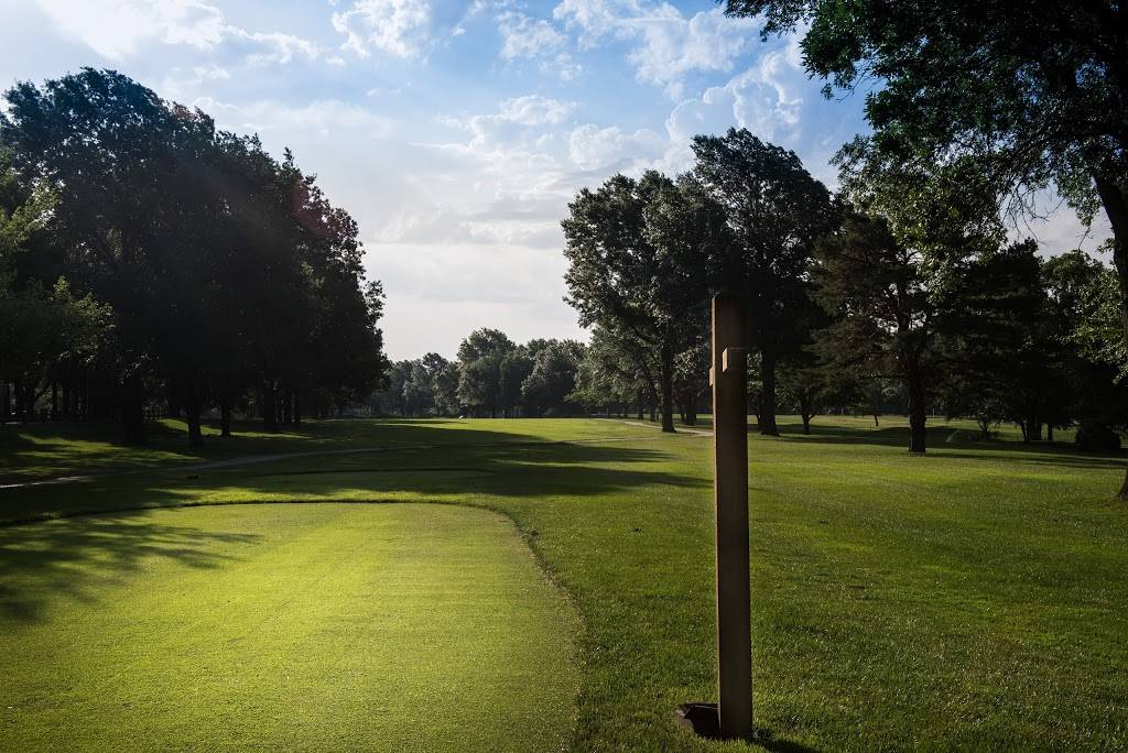 Country Club of Leawood | restaurant | 12700 Overbrook Rd, Leawood, KS 66209, USA | 9134913888 OR +1 913-491-3888