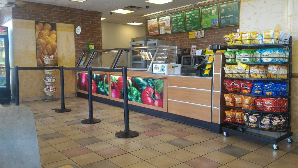 Subway | restaurant | 4601 Old Troy Pike, Dayton, OH 45424, USA | 9372352018 OR +1 937-235-2018