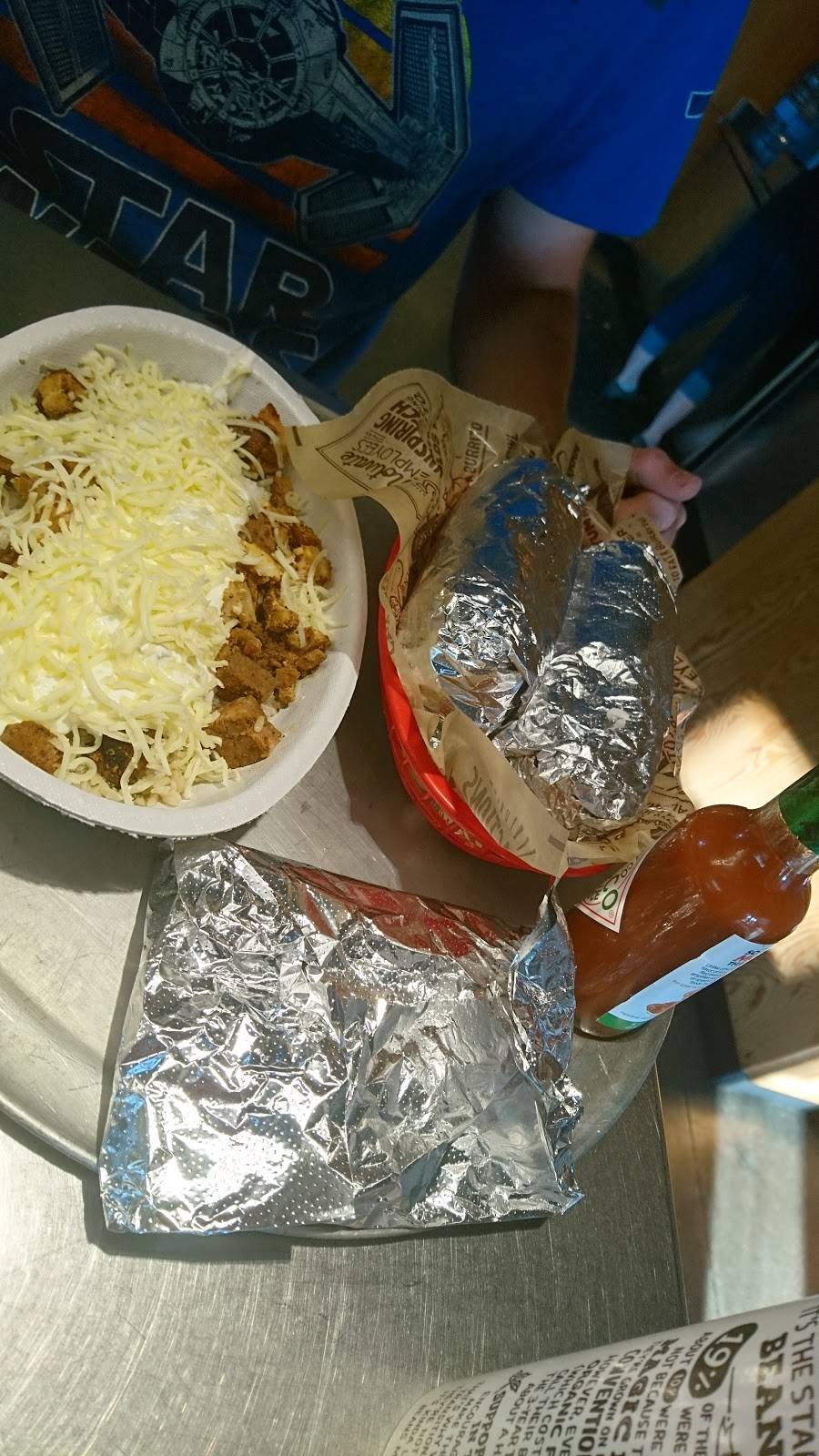 Chipotle Mexican Grill | restaurant | 1641 24th Ave NW, Norman, OK 73069, USA | 4053641269 OR +1 405-364-1269