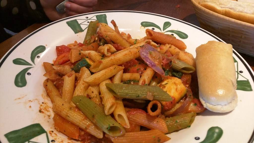 Olive Garden Italian Restaurant | meal takeaway | 14405 Gideon Dr, Woodbridge, VA 22192, USA | 7034913131 OR +1 703-491-3131