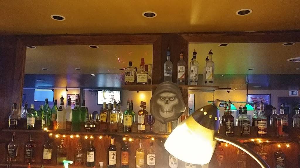 Beer Bellys | restaurant | 4450 Cleveland St, Gary, IN 46408, USA | 2199803558 OR +1 219-980-3558