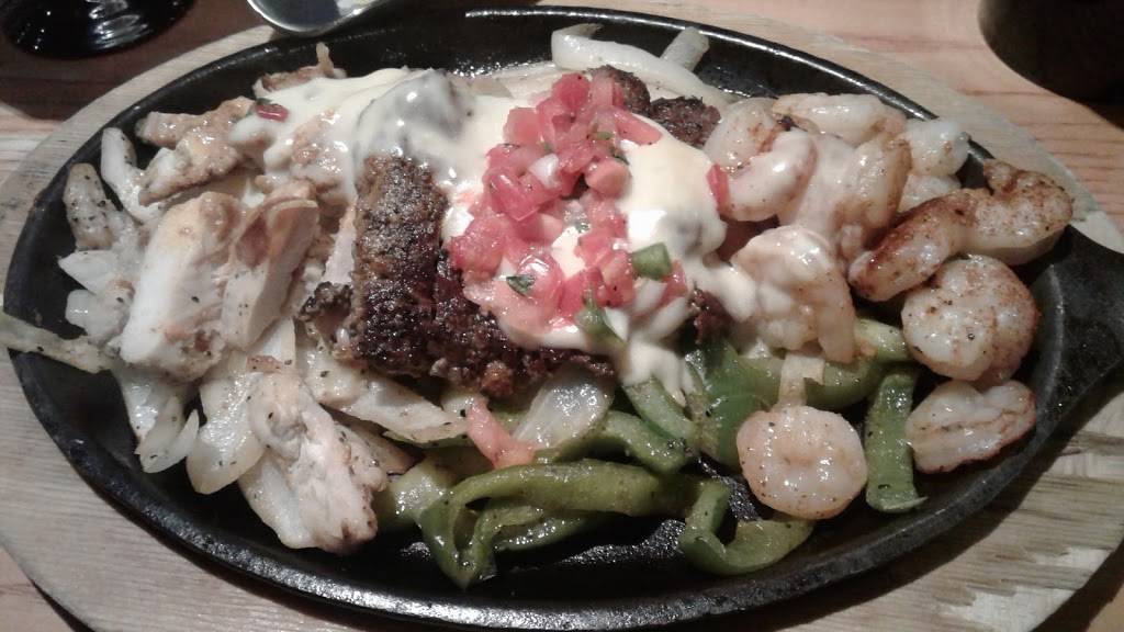 Chilis Grill & Bar | meal takeaway | 1274 NY-300, Newburgh, NY 12550, USA | 8455672605 OR +1 845-567-2605