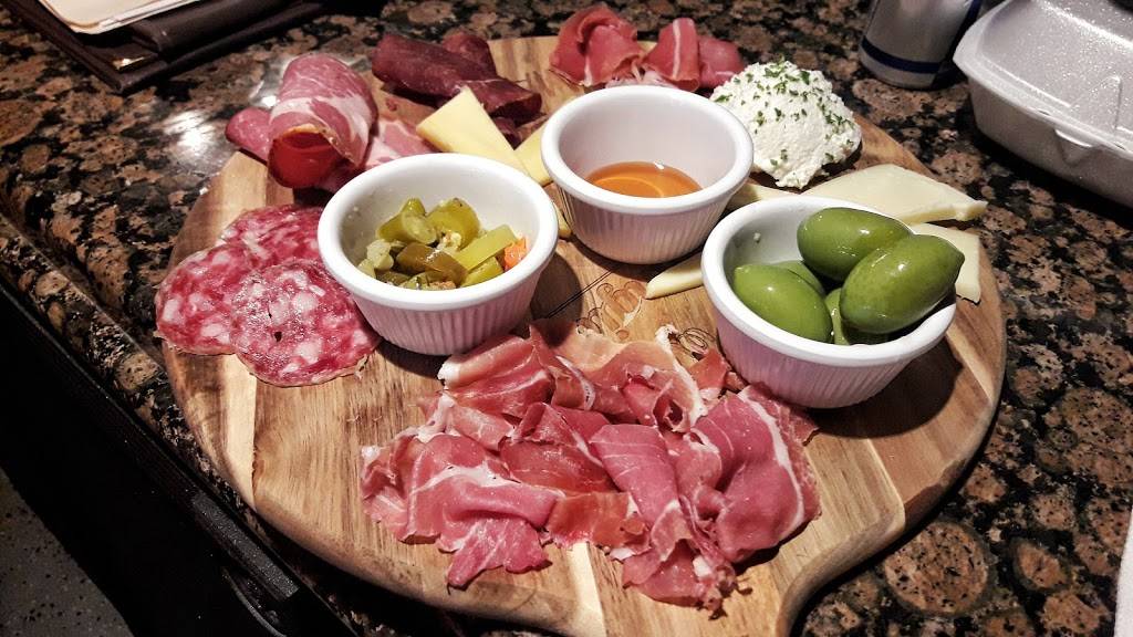 Sicilia Restaurant | restaurant | 3929 Bayshore Dr, Naples, FL 34112, USA | 2393074755 OR +1 239-307-4755