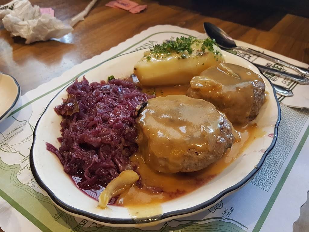 Pea Soup Andersens | restaurant | 12411 CA-33, Gustine, CA 95322, USA | 2098261685 OR +1 209-826-1685