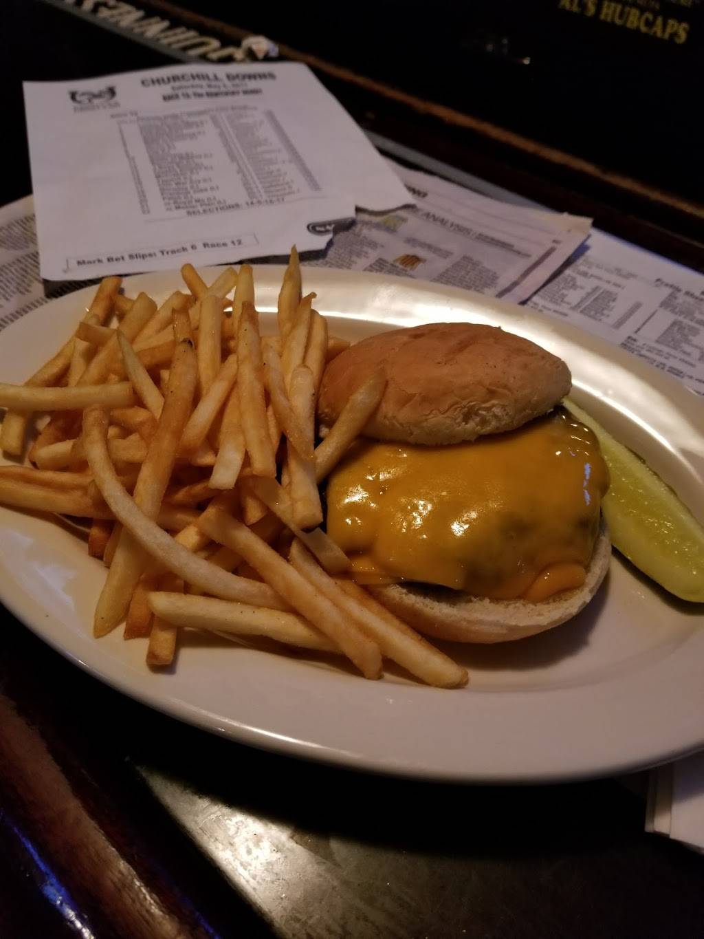 Murphys Bar & Grill | restaurant | 234 Old Country Rd, Mineola, NY 11501, USA | 5167411776 OR +1 516-741-1776