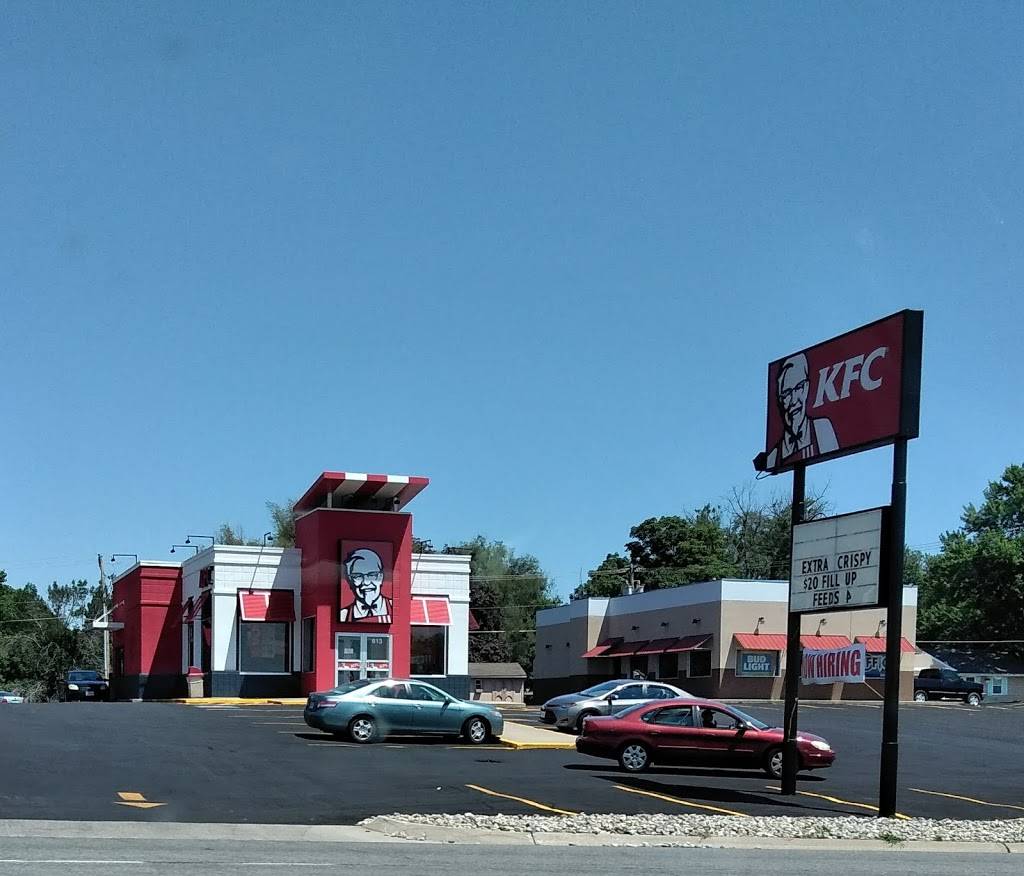 KFC | restaurant | 813 S Belt Hwy, St Joseph, MO 64507, USA | 8162328998 OR +1 816-232-8998