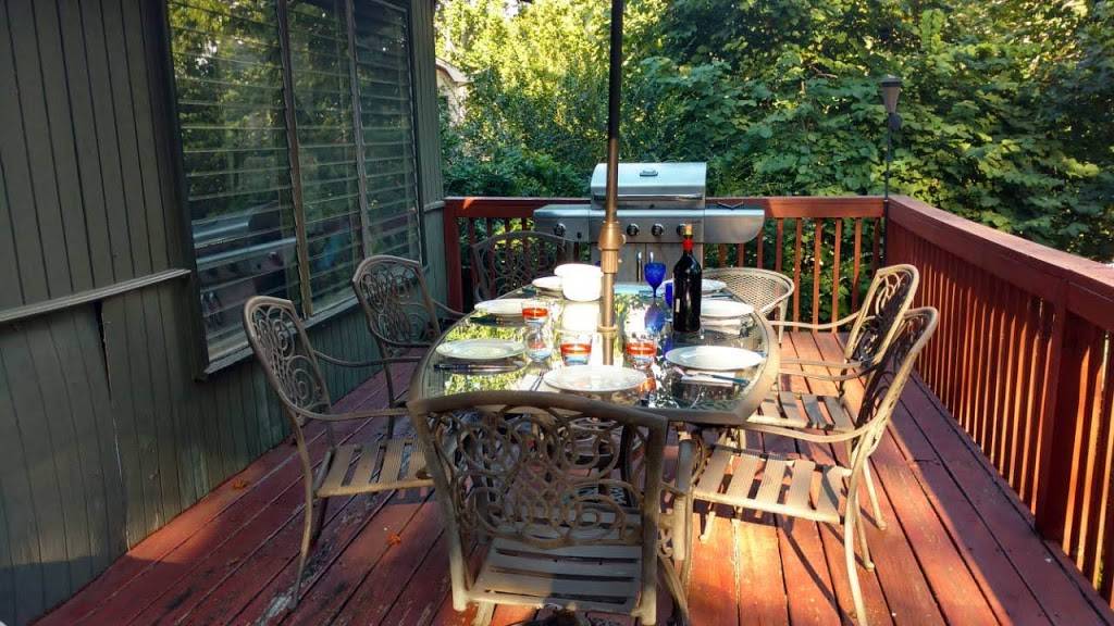 Gabys By The Lake Restaurant | restaurant | 1 Lake Oconee Trail, Greensboro, GA 30642, USA | 7064670600 OR +1 706-467-0600