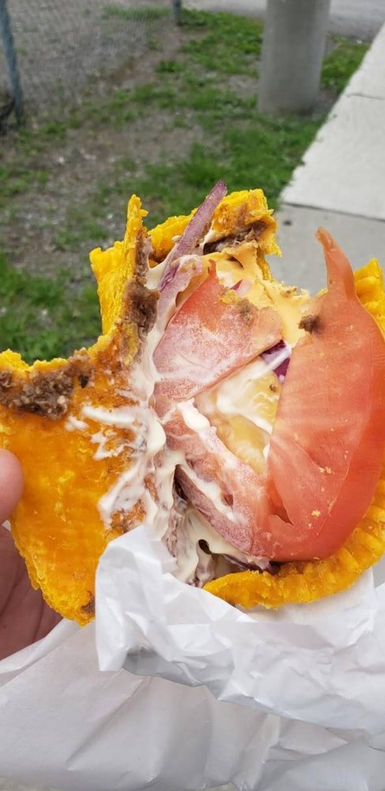 Duffys Restaurant | restaurant | 399 Dawes Rd, East York, ON M4B 2E6, Canada | 4162850612 OR +1 416-285-0612