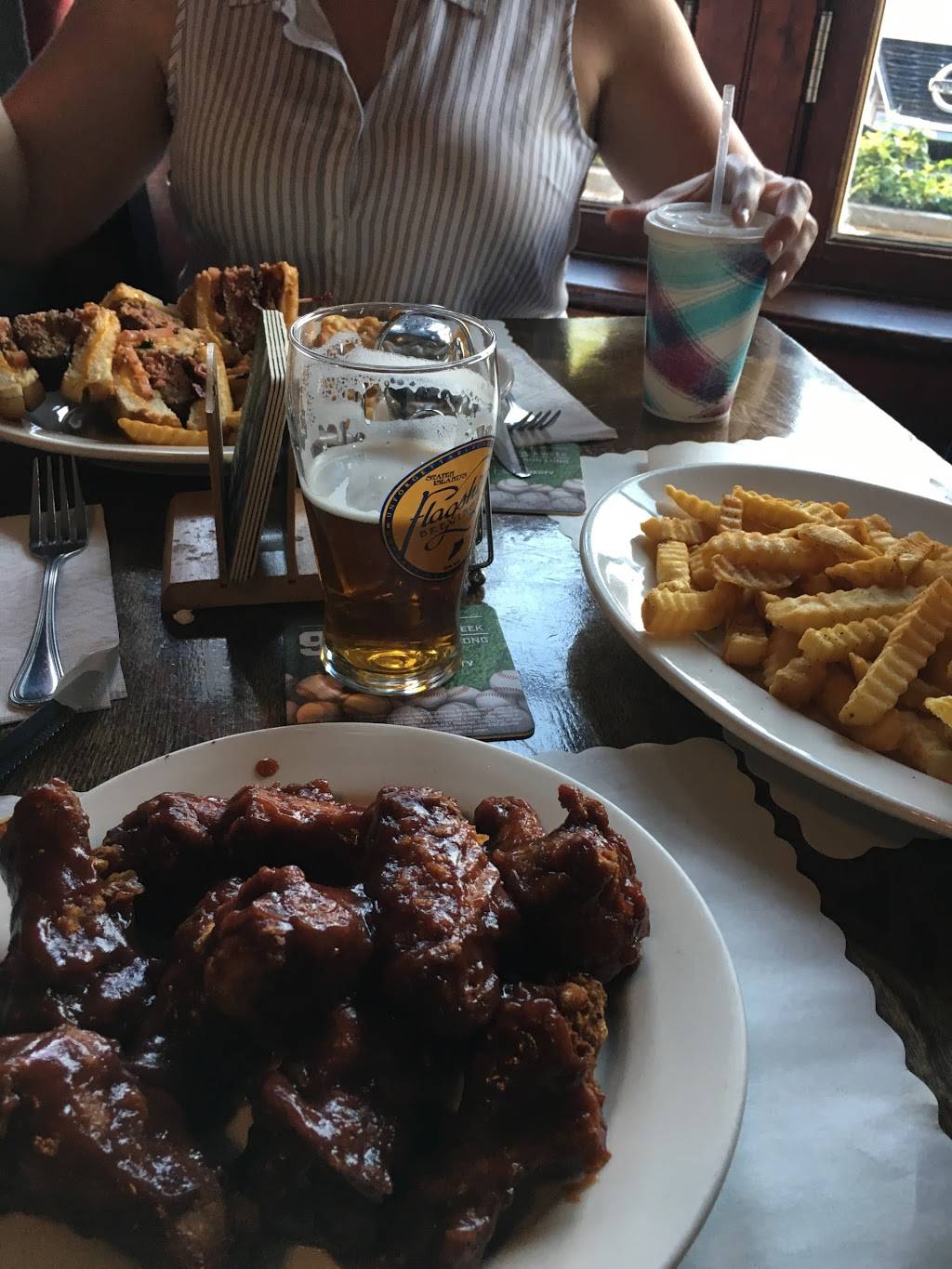 The Beer Garden | restaurant | 1883 Victory Blvd, Staten Island, NY 10314, USA | 7188768900 OR +1 718-876-8900