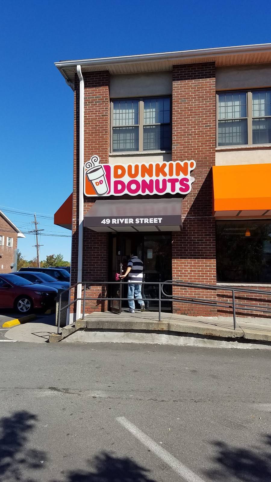 Dunkin | bakery | 49 River St, Waltham, MA 02453, USA | 7818915565 OR +1 781-891-5565