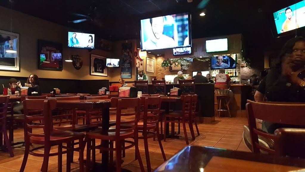 Jerseys Wings & Raw Bar | restaurant | 12592 Pines Blvd #104, Hollywood, FL 33027, USA | 9544502133 OR +1 954-450-2133