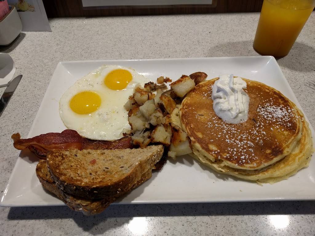 The Joy Bus Diner | restaurant | 3375 E Shea Blvd c1, Phoenix, AZ 85028, USA | 6025955884 OR +1 602-595-5884