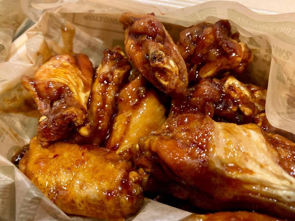 Wingstop | restaurant | 4411 Lemmon Ave Ste 100, Dallas, TX 75219, USA | 2142199464 OR +1 214-219-9464