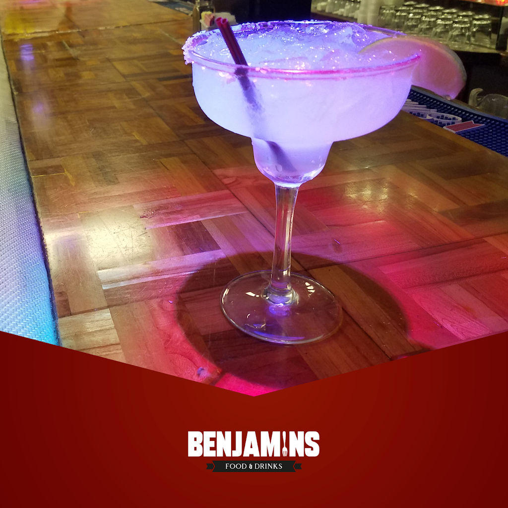 Benjamins Food & Drinks | restaurant | 2160 Mears Pkwy, Margate, FL 33063, USA | 7542228934 OR +1 754-222-8934