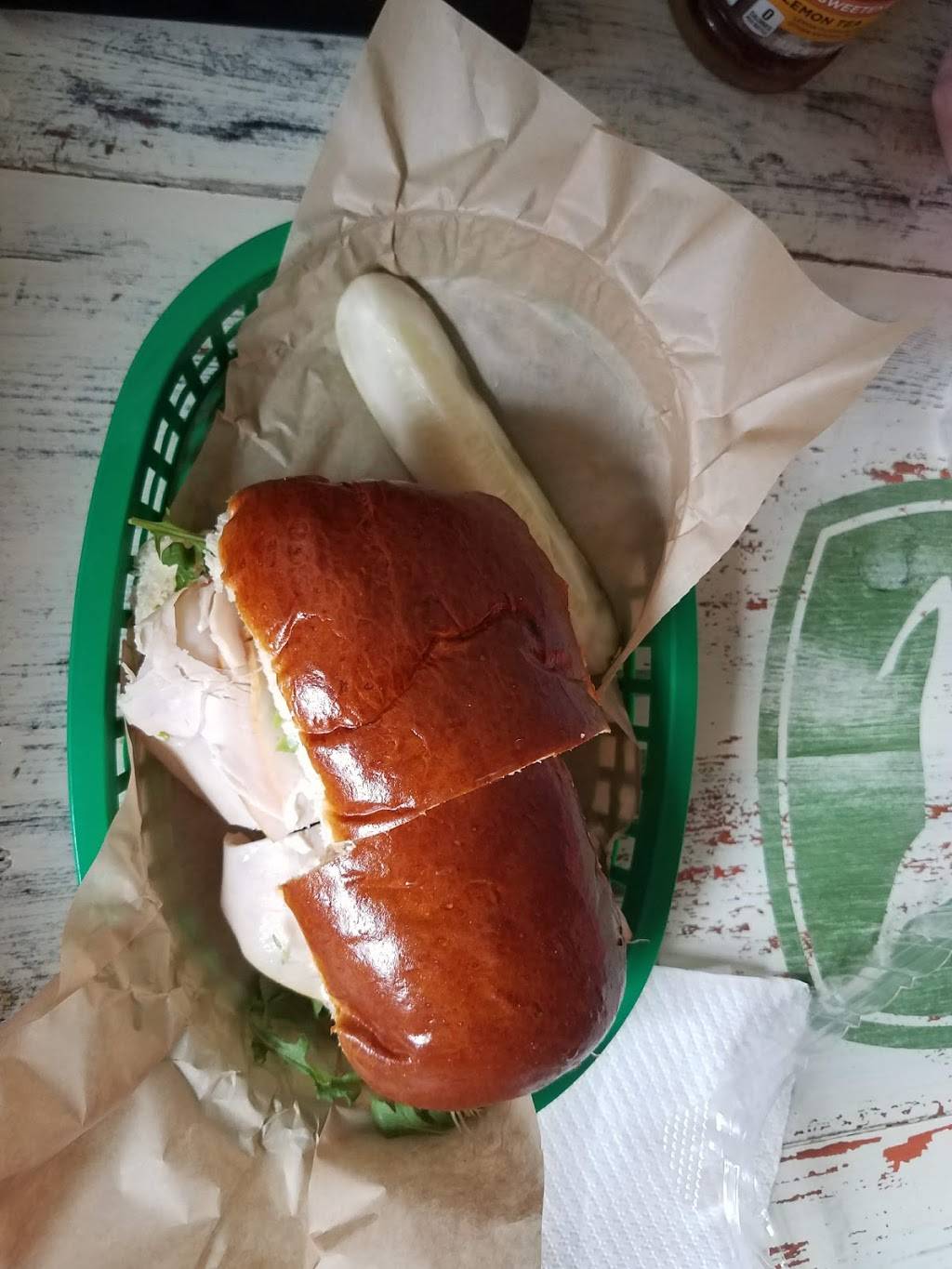 Green Goat | restaurant | 203 S Main St, Wauconda, IL 60084, USA | 8478650489 OR +1 847-865-0489