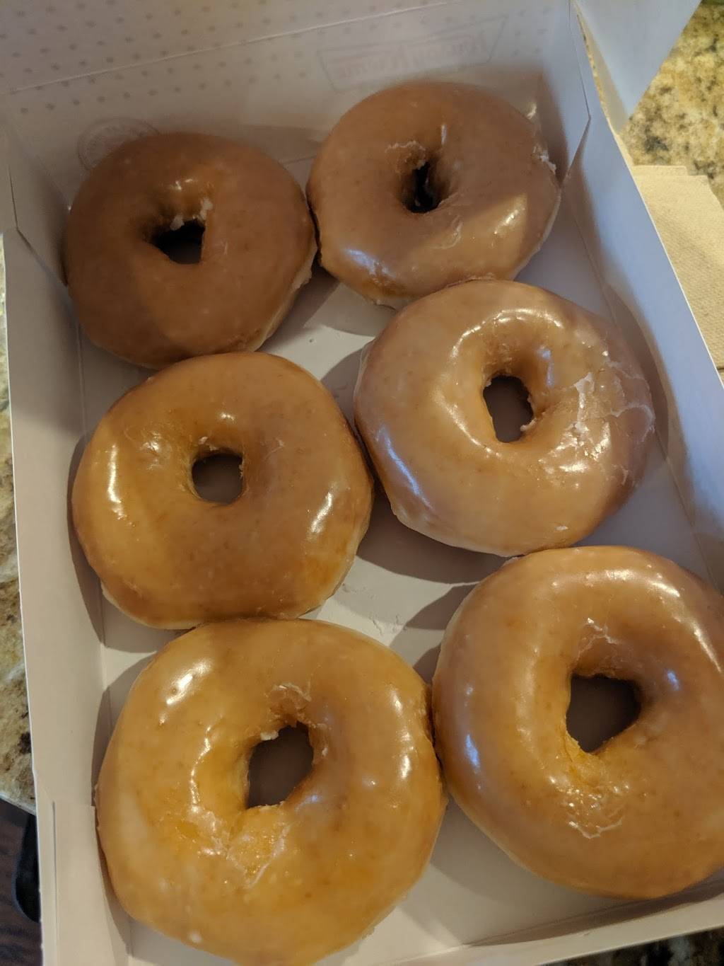 Krispy Kreme | bakery | 4560 S Cobb Dr SE, Smyrna, GA 30080, USA | 7704322320 OR +1 770-432-2320
