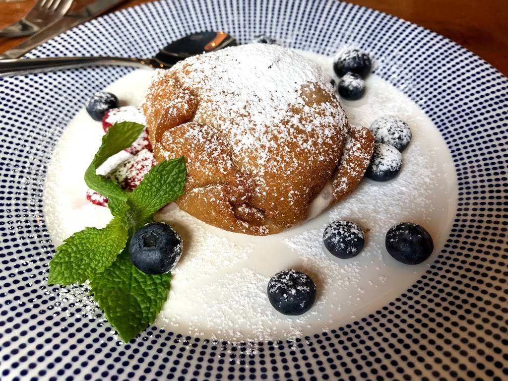 Mae Asian Eatery | restaurant | 781 Main St, Cambridge, MA 02139, USA | 6173543388 OR +1 617-354-3388