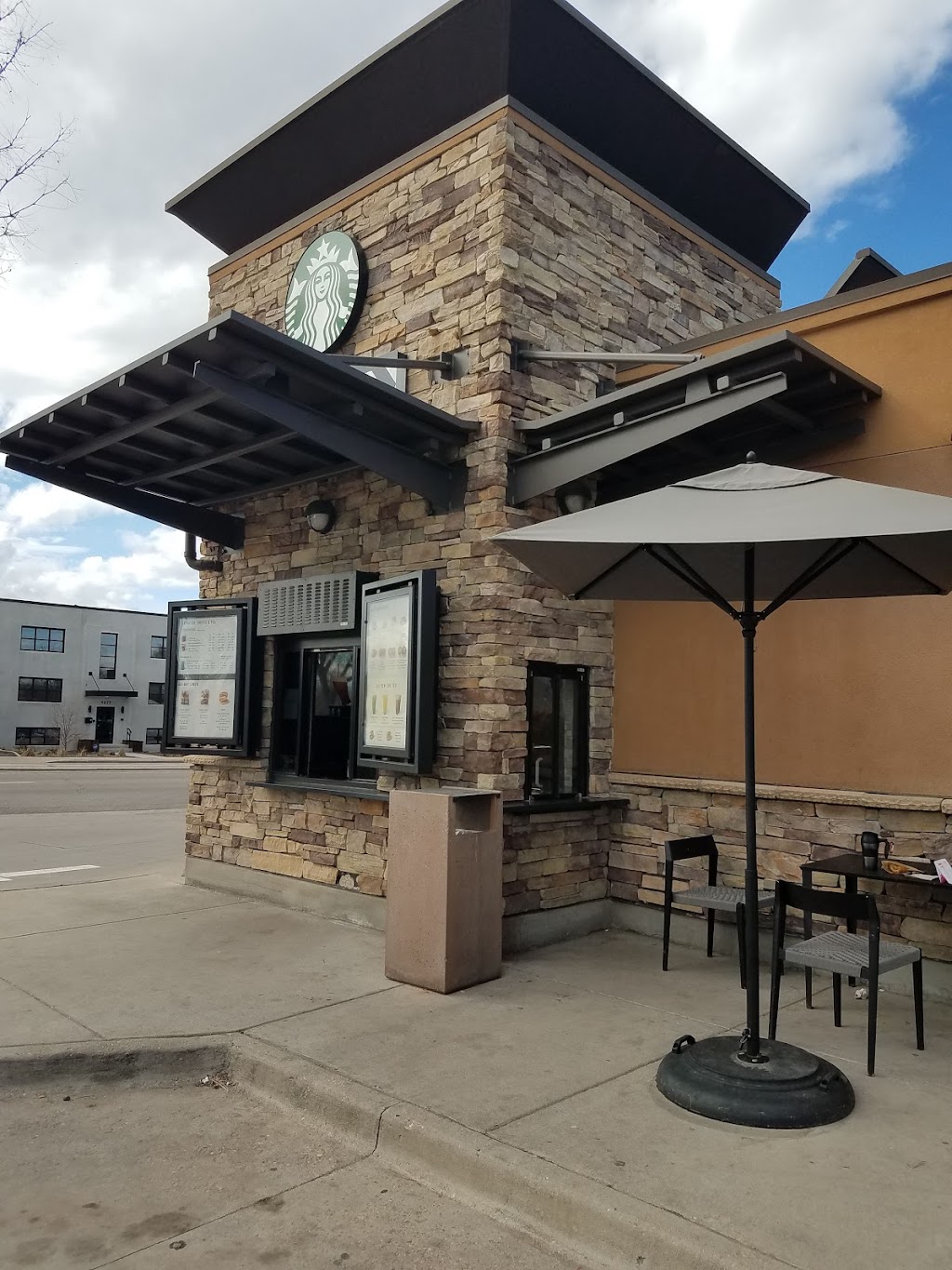Starbucks | cafe | 4298 S Broadway, Englewood, CO 80113, USA | 3037810600 OR +1 303-781-0600