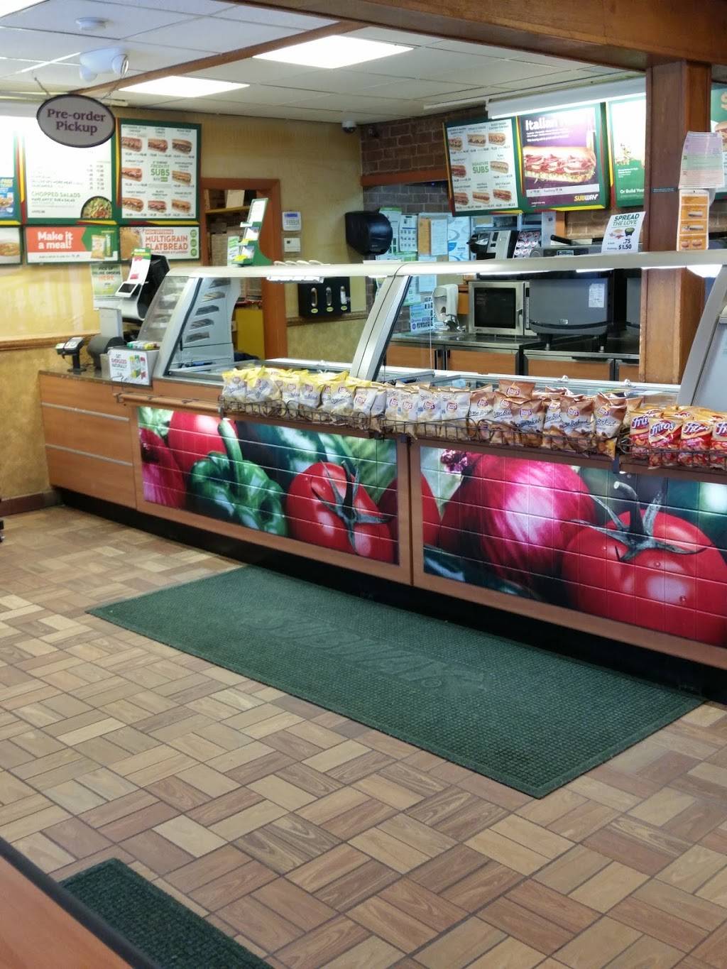 Subway | restaurant | 1115 Main St, Holden, MA 01520, USA | 5088299365 OR +1 508-829-9365